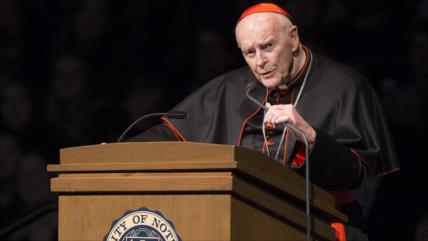 Destituyen al cardenal de Washington por acusaciones de pederastia