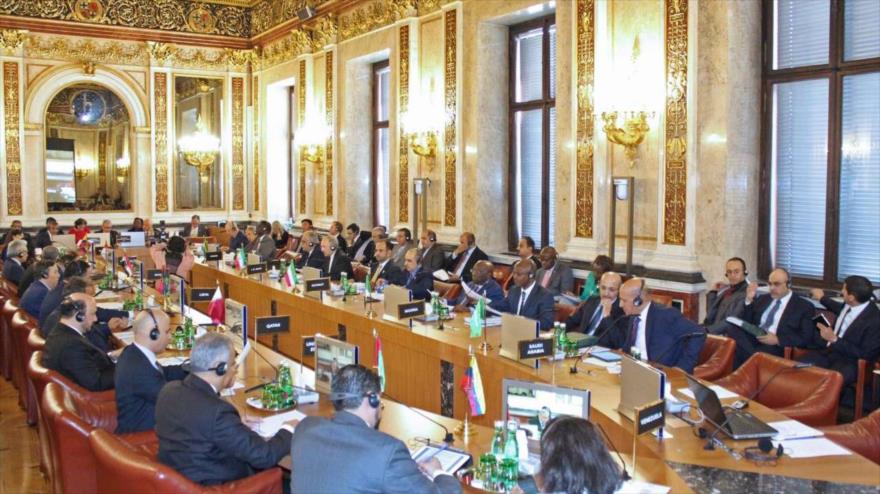 La reunión de los representantes de los países miembros de la OPEP, mantenida en Viena (capital de Austria), 21 de junio de 2018.