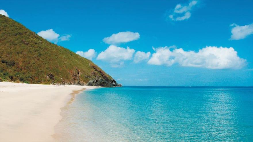 Una playa de la isla Margarita, uno de los destinos turísticos más conocidos de Venezuela. 