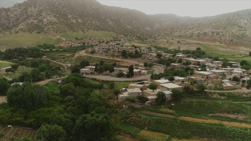 Irán: 1- Tange Razianeh, pueblo de Kolm, Ilam 2- Bastak y sus atracciones turísticas en Hormozgan 3- El Slackline