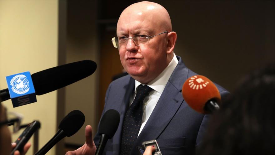 El embajador ruso ante las Naciones Unidas, Vasili Nebenzia, en conferencia de prensa, Nueva York, 13 de abril de 2018.