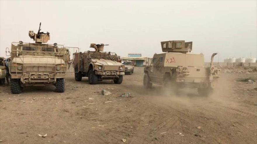 Coches blindados pertenecientes a los mercenarios apoyados por Arabia Saudí y Emiratos Árabes Unidos en Yemen.