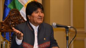 Morales denuncia injerencia de EEUU en persecución contra Correa