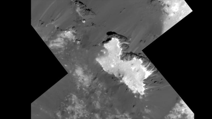 Una de las imágenes que la sonda espacial de la NASA Dawn ha tomado del planeta Ceres.