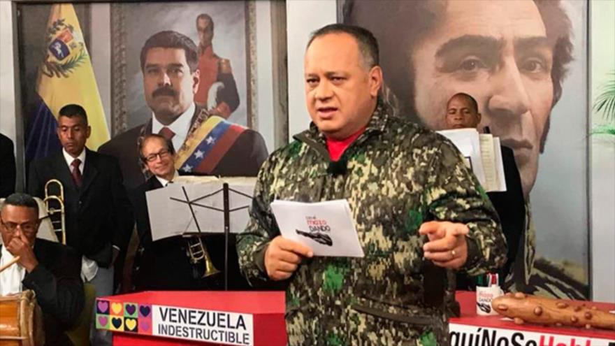 El jefe constituyente venezolano, Diosdado Cabello, en su programa televisivo Con el Mazo Dando, Caracas, 4 de julio de 2018.