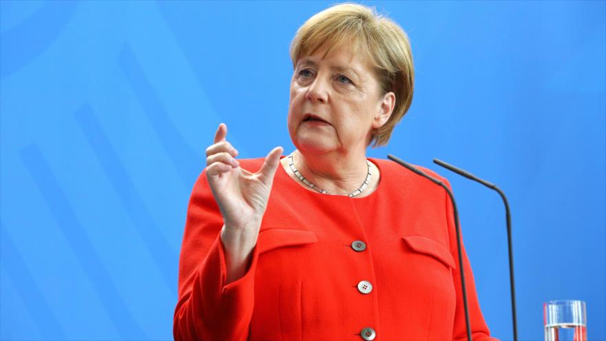 La canciller de Alemania, Angela Merkel, habla en una rueda de prensa en Berlín (capital), 5 de julio de 2018.