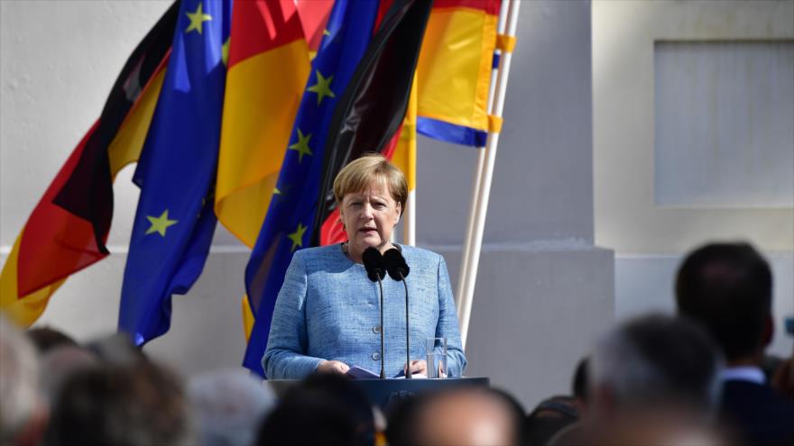La canciller alemana, Angela Merkel, ofrece un discurso en Meseberg, Alemania, 6 de julio de 2018.