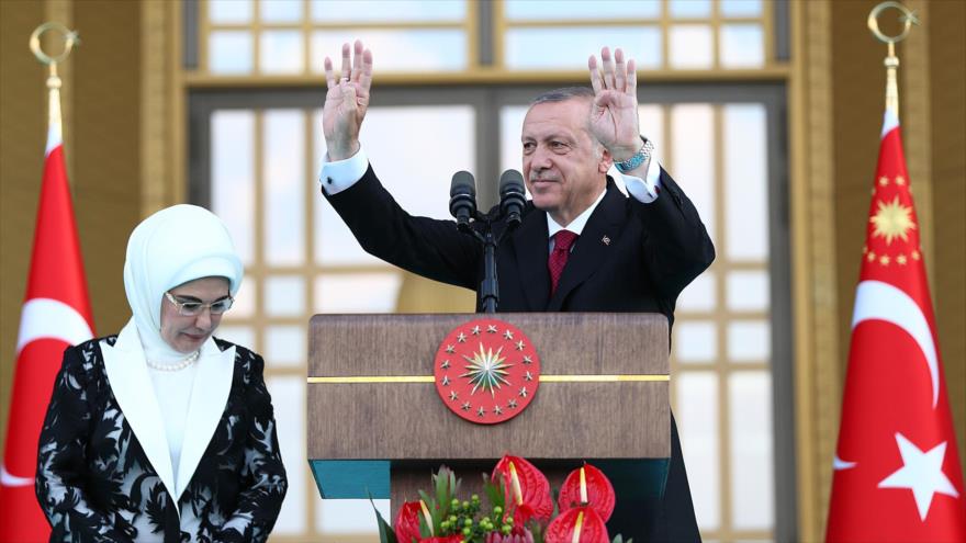Erdogan asume la Presidencia turca con plenos poderes ejecutivos