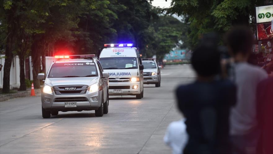 Rescatados los 13 atrapados en una cueva en Tailandia