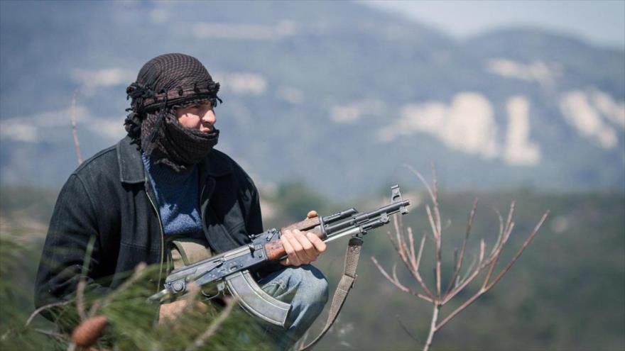Un integrante del denominado Ejército Libre de Siria (ELS) en la provincia de Idlib, en el noroeste de Siria.