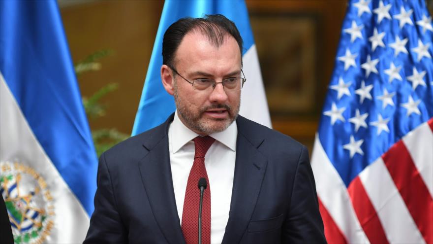 El canciller mexicano, Luis Videgaray, habla durante una conferencia de prensa en la Ciudad de Guatemala, captal guatemalteca, 10 de julio de 2018.