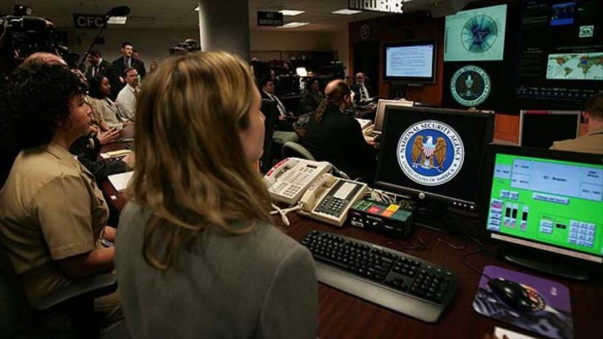 El espionaje de comunicaciones en Estados Unidos, dirigido por la Agencia de Seguridad Nacional (NSA).