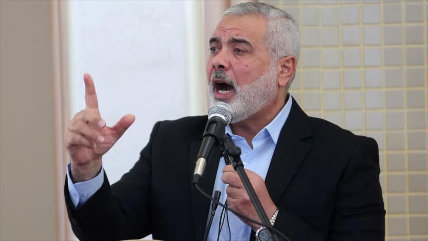 El líder del Movimiento de Resistencia Islámica Palestina (HAMAS), Ismail Haniya, ofrece un discurso.