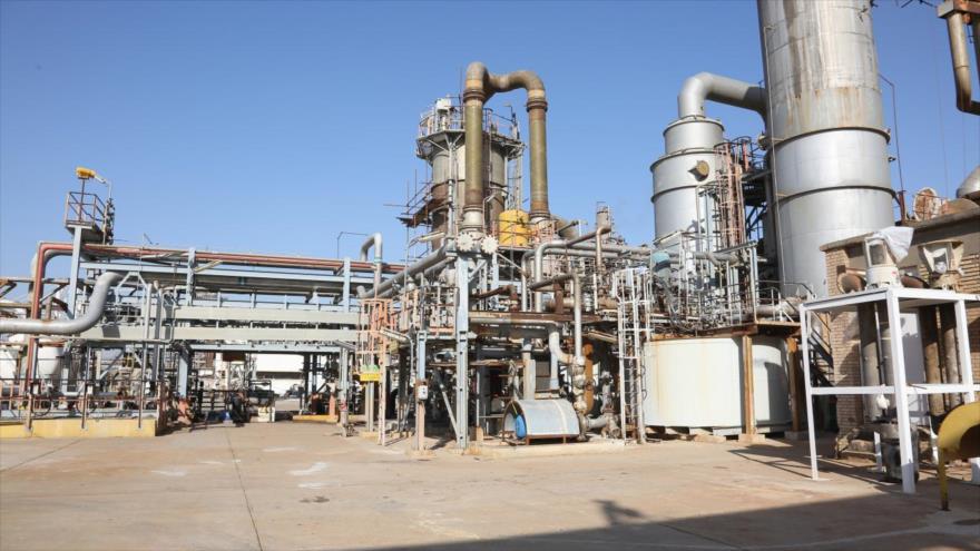 Una refinería de petróleo de Irán en la ciudad suroriental de Abadan.
