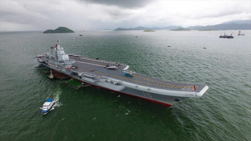 El portaviones de la Armada de China Liaoning.
