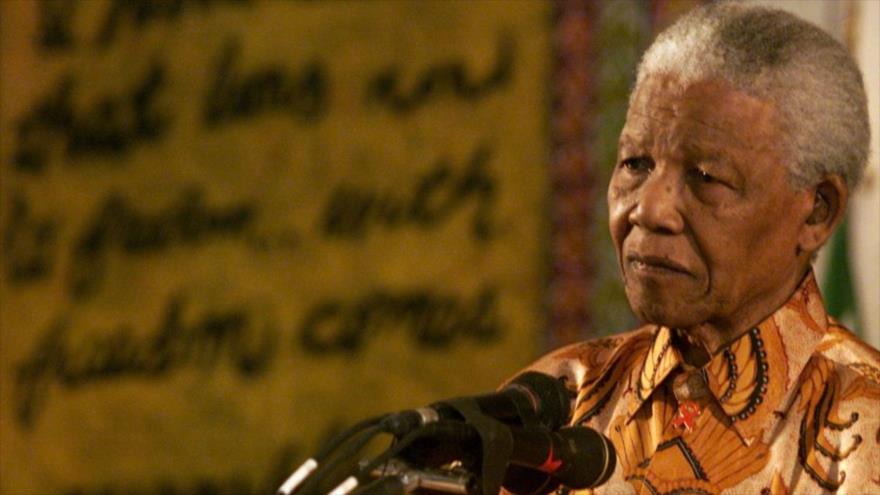 Nelson Mandela, líder del apartheid en Sudáfrica.