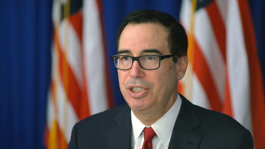 El secretario del Tesoro de Estados Unidos, Steven Mnuchin, asiste a una rueda de prensa en Buenos Aires, la capital argentina, 21 de julio de 2018.