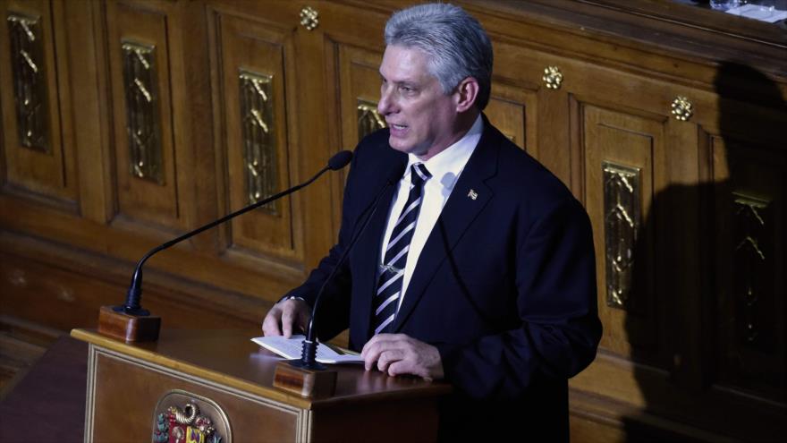El presidente cubano, Miguel Díaz-Canel, pronuncia un discurso ante la Asamblea Nacional Constituyente de Venezuela, 30 de mayo de 2018.