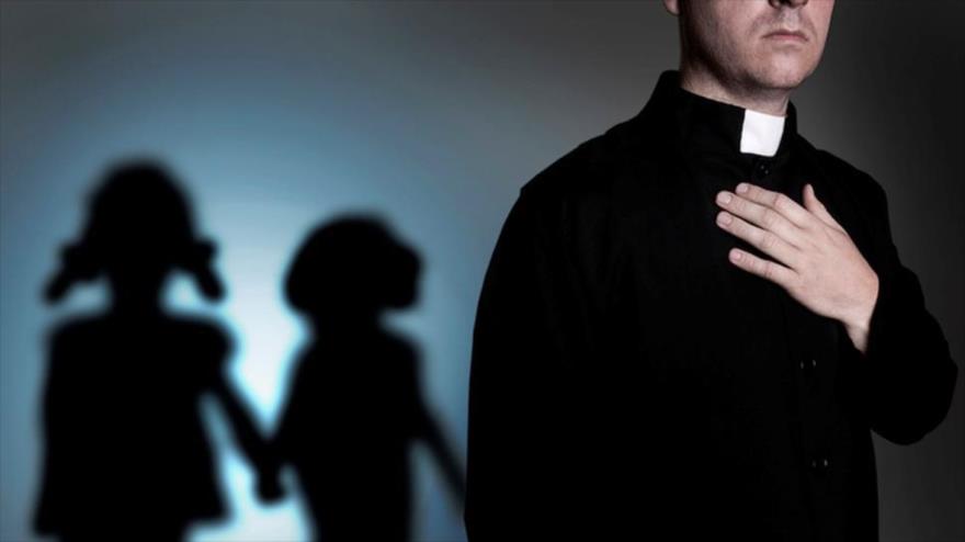 Chile indaga a 158 miembros de la Iglesia por abuso sexual a menores.