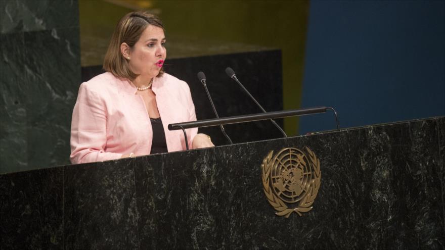 Representante permanente alterna de Cuba ante las Naciones Unidas, Ana Silvia Rodríguez, habla en la Asamblea General de la ONU, 16 de octubre de 2016.