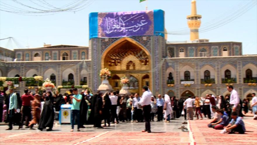 Iraníes festejan el aniversario del nacimiento del Imam Reza (P)