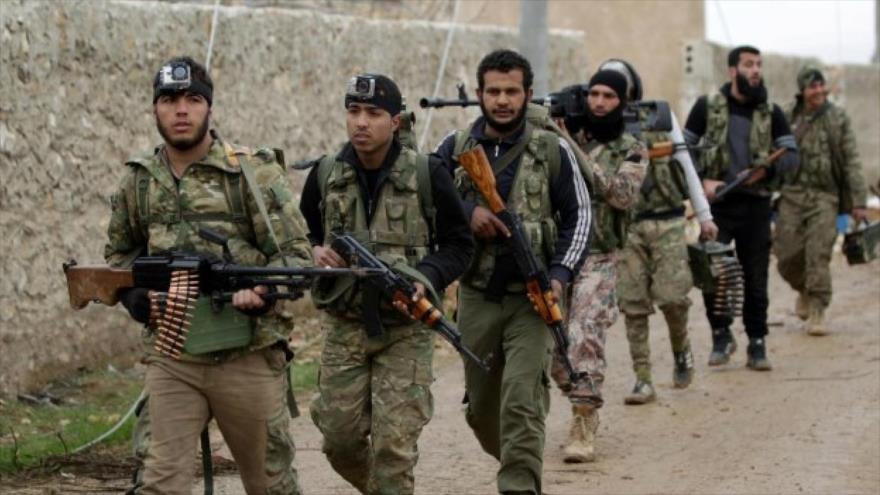 Los llamados “rebeldes” sirios en la ciudad de Al-Bab, 17 de junio de 2017.