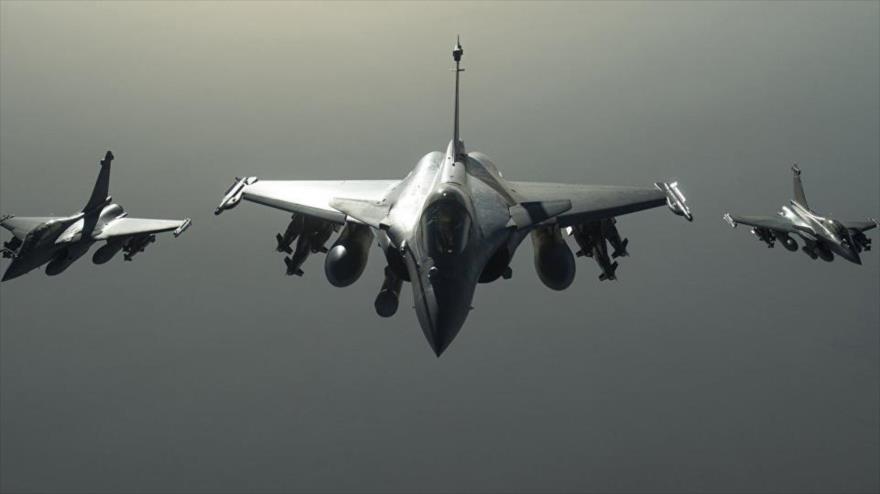 Cazas Rafale franceses se dirigen a Siria para una operación de la llamada coalición internacional contra Daesh.