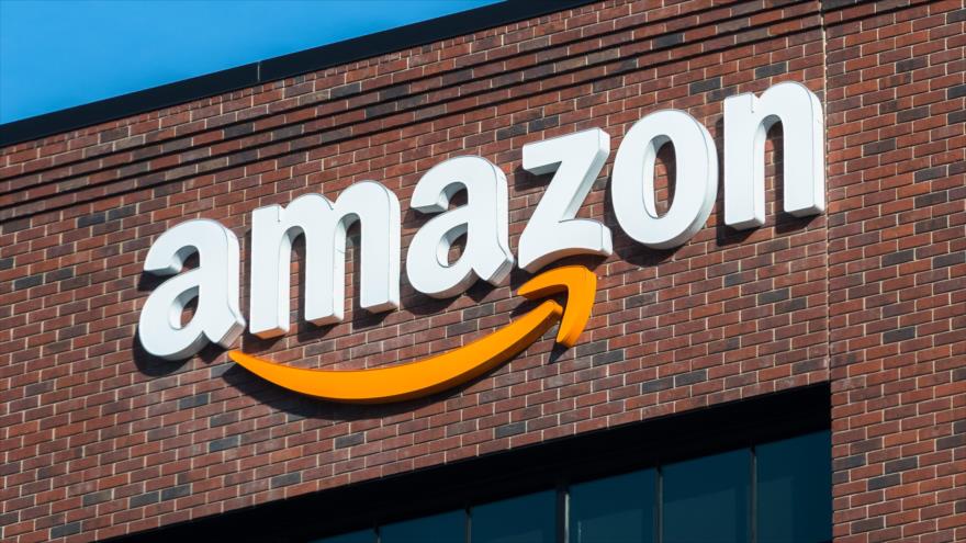 La fachada de una tienda de la compañía estadounidense Amazon