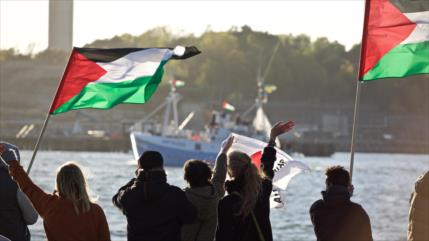 Nueva flotilla va rumbo a Gaza para romper bloqueo israelí