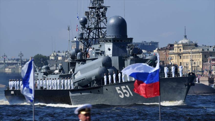 Rusia celebra Día de la Armada con un gran desfile naval | HISPANTV