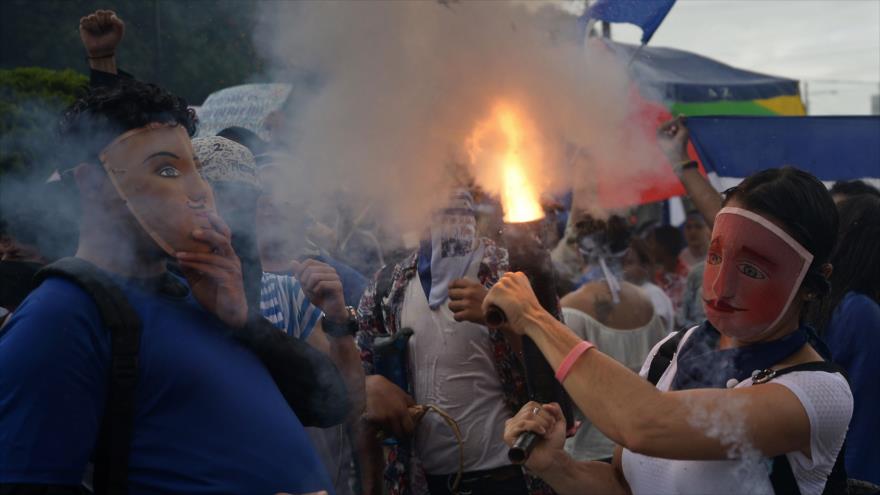 Manifestantes opositores durante una protesta antigubernamental en Managua, la capital de Nicaragua, 12 de julio de 2018.