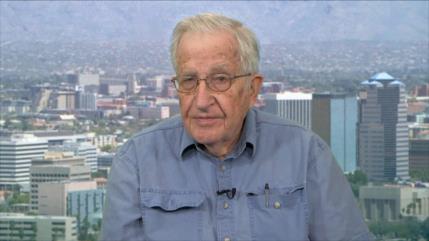 Chomsky: Israel interfirió más que Rusia en elecciones de EEUU