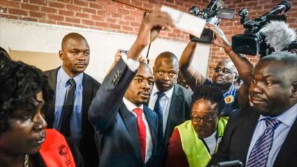Líder opositor de Zimbabue se ve ganador de presidenciales