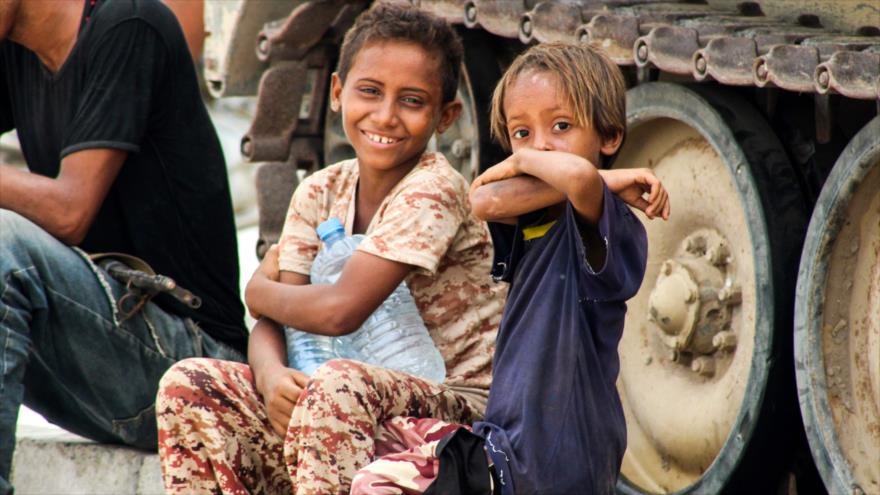 Save the Children: unos 3000 niños huyen a diario de Al-Hudayda