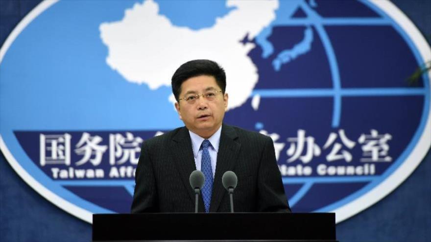 El portavoz de la Oficina de Asuntos de Taiwán del Consejo de Estado, Ma Xiaoguang, da una rueda de prensa en Pekín, la capital de China.