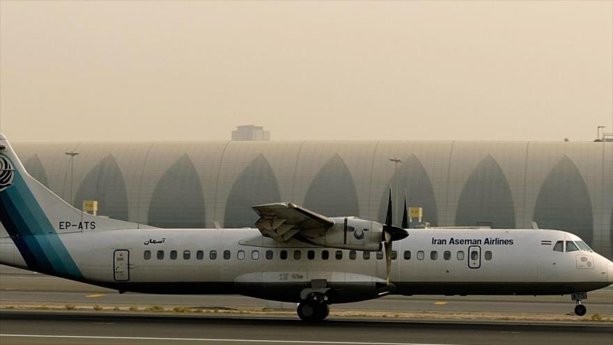 Una aeronave ATR-72 del fabricante de aviones franco-italiano ATR, que pertenece a la aerolínea Iran Aseman.