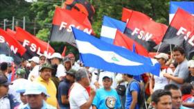 Nicaragüenses reiteran su apoyo a Ortega durante una marcha
