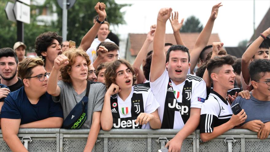 Qué Clubes De Fútbol Han Gastado Más En Fichajes Esta