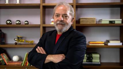 Juristas internacionales denuncian anomalías en juicio contra Lula