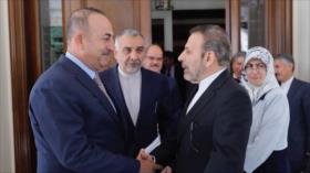 Turquía reta a EEUU y afirma que ampliará sus relaciones con Irán