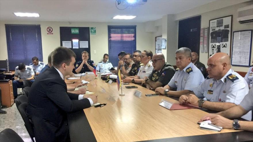 El Ceofanb sostiene una reunión de trabajo con la comisión de la fuerza aeroespacial rusa en Caracas (capital venezolana), 10 de agosto de 2018.