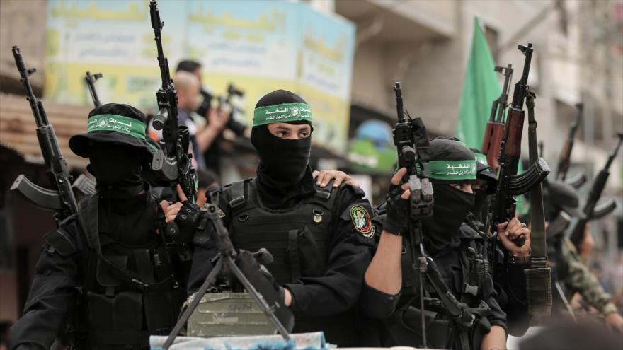 Miembros de las Brigadas Ezzedin Al-Qassam, brazo militar de HAMAS, durante un funeral en la Franja de Gaza, 6 de mayo de 2018 (Foto: AFP).