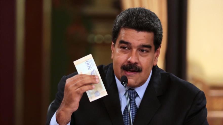 Maduro aumenta salario mínimo, “anclado” al valor del petro