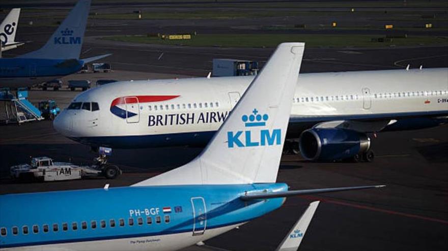 Aviones de las aerolíneas British Airways y KLM. 