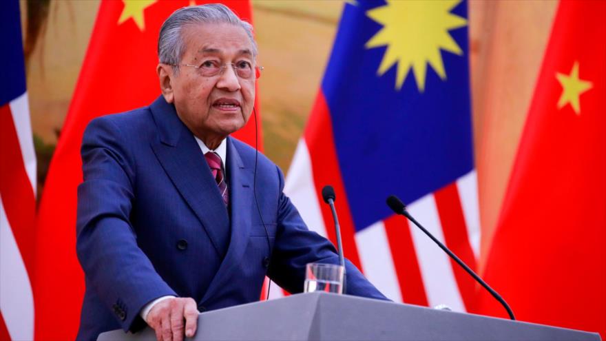 El premier de Malasia, Mahathir Mohamad, habla en una rueda de prensa en Pekín, la capital china, 20 de agosto de 2018. (Fuente: AFP)