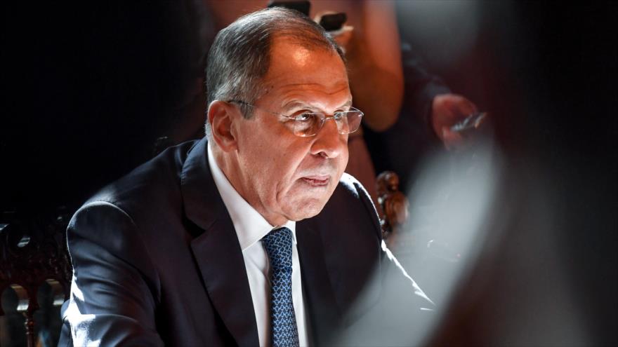 El canciller ruso, Serguéi Lavrov, se reúne con su par japonés, Taro Kono, Moscú, 31 de julio de 2018 (Foto: AFP).