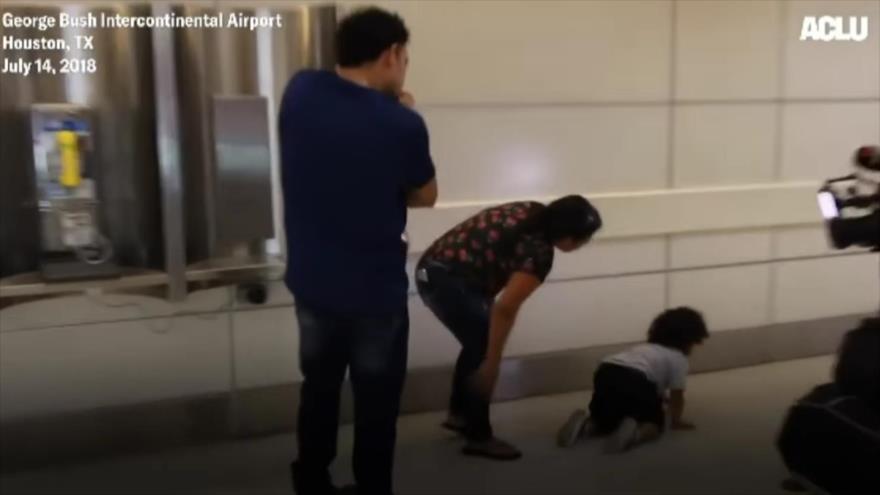 Vídeo: Niño no reconoce a padres tras separación forzada en EEUU