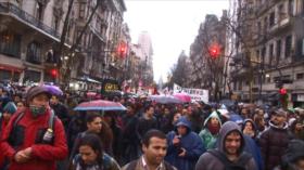 Marchan en Argentina en defensa de la eduación pública