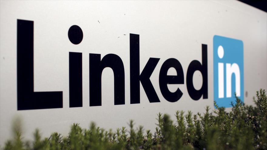 El logotipo de la red social LinkedIn en la sede de la compañía en California, EE.UU. (Foto, Reuters).