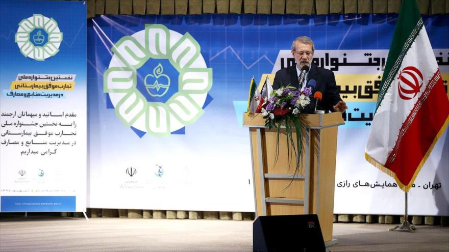 El presidente del Parlamento de Irán, Ali Lariyani, habla durante un acto público en Teherán (capital persa), 1 de septiembre de 2018. (Foto: ICANA)